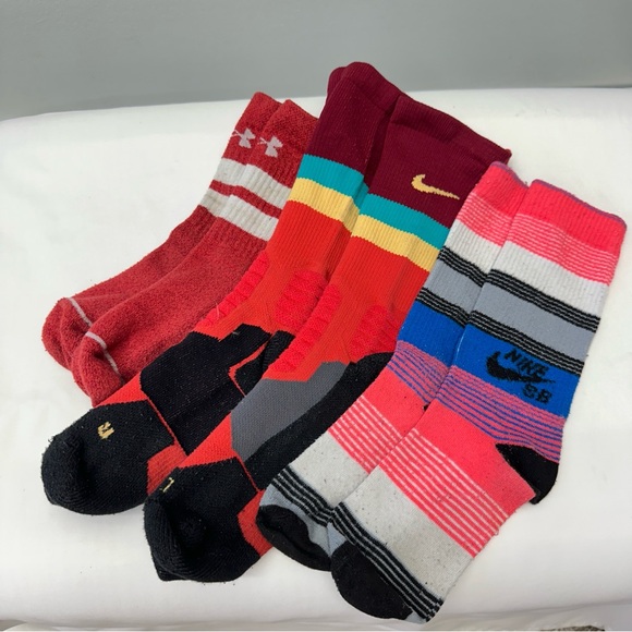 3 pair Nike and Under Armour athletic basketball skateboarding socks - Picture 1 of 3
